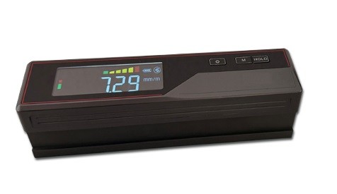 Digitale Wasserwaage für Neigungsmessung, hochauflösend, Messbereich ± 0,5 mm/m